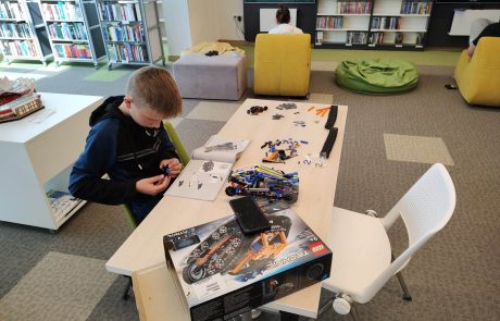 Gradska knjižnica Požega - Lego-maraton (2)
