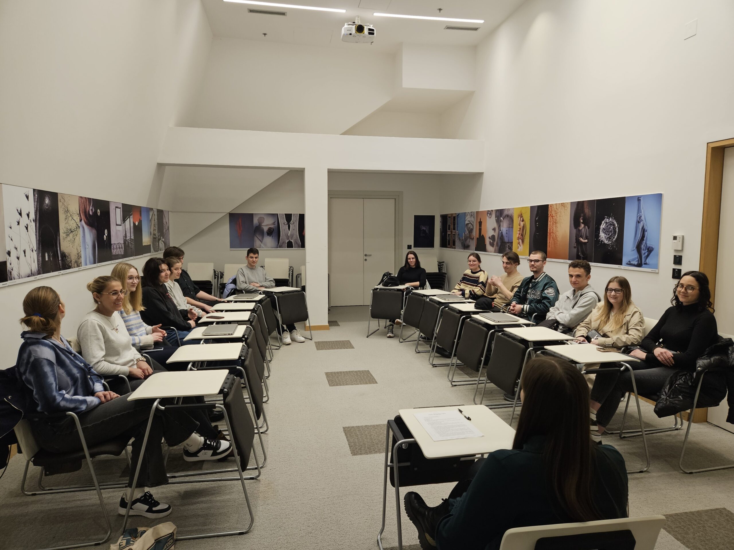 Gradska knjižnica Požega - Sastanak Studentskog kluba