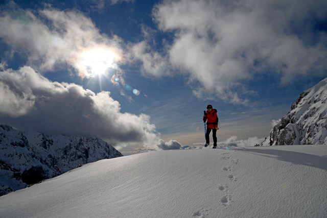 Gradska knjižnica Požega - putopisno predavanje i predstavljanje trilogije Gdje misli nestaju Damira Šanteka