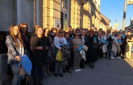 Gradska knjižnica Požega – odlazak na kazališnu predstavu Sigurna kuća (Zadovoljna publika želi još) Gradska knjižnica Požega - odlazak na kazališnu predstavu Sigurna kuća (Zadovoljna publika želi još)