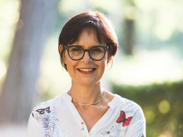 Gradska knjižnica Požega - Radioaktivna slušaonica radioigre za djecu i mlade