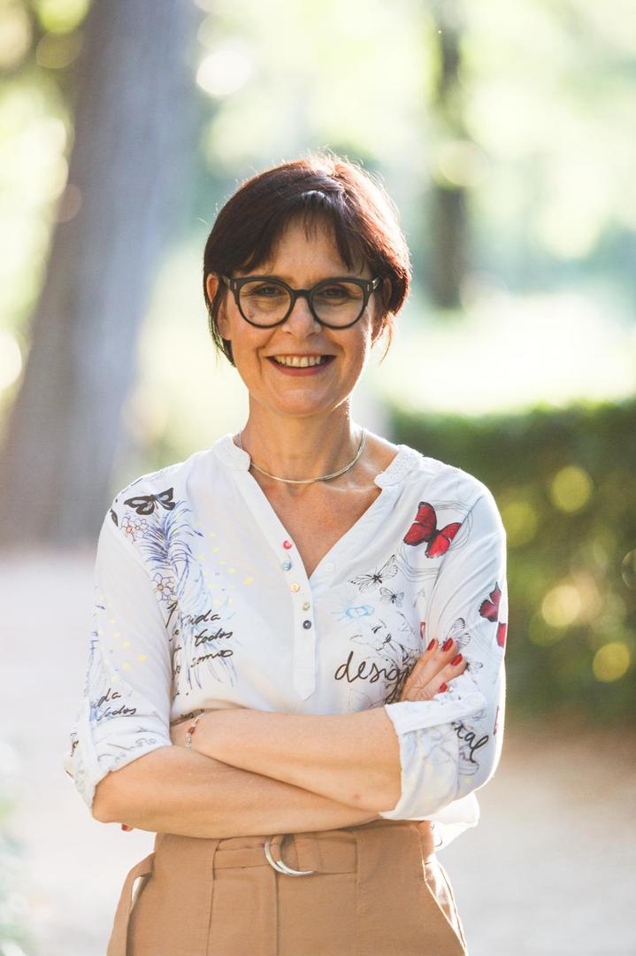 Gradska knjižnica Požega - Radioaktivna slušaonica radioigre za djecu i mlade