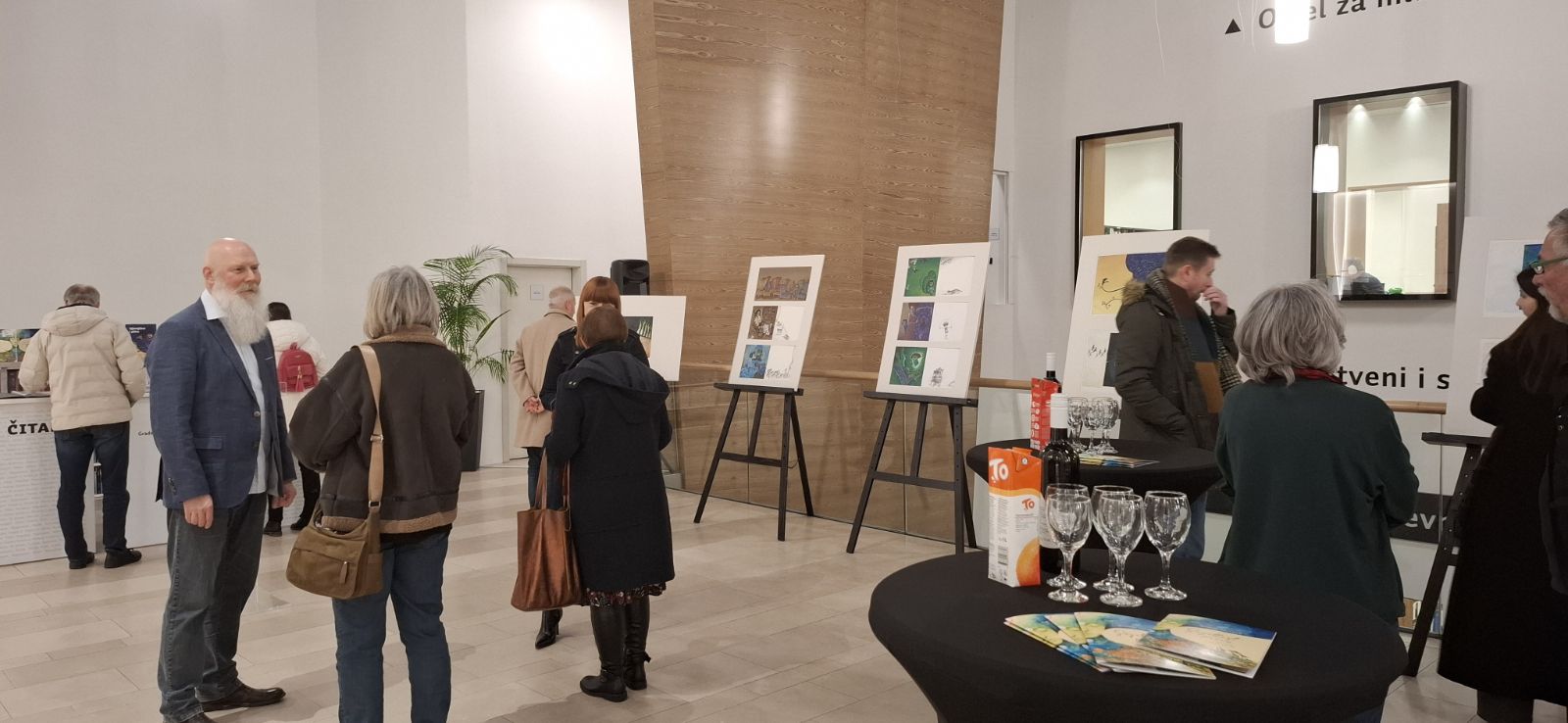 Gradska knjižnica Požega – Izložba ilustracija Svjetlost priča Gradska knjižnica Požega - Izložba ilustracija Svjetlost priča