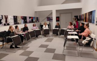 Gradska knjižnica Požega - Čitateljski klub Snažne mame