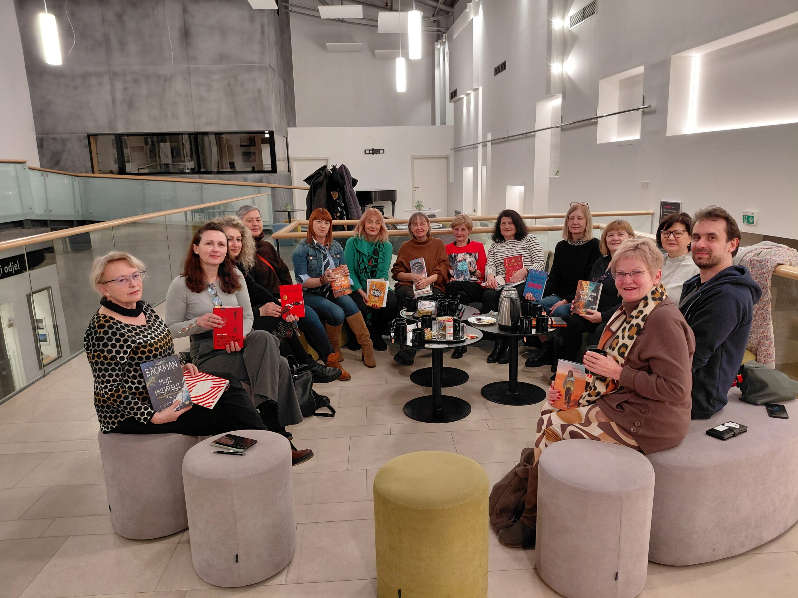 Gradska knjižnica Požega - Što Čitateljski klub Lectoria čita ove zime?