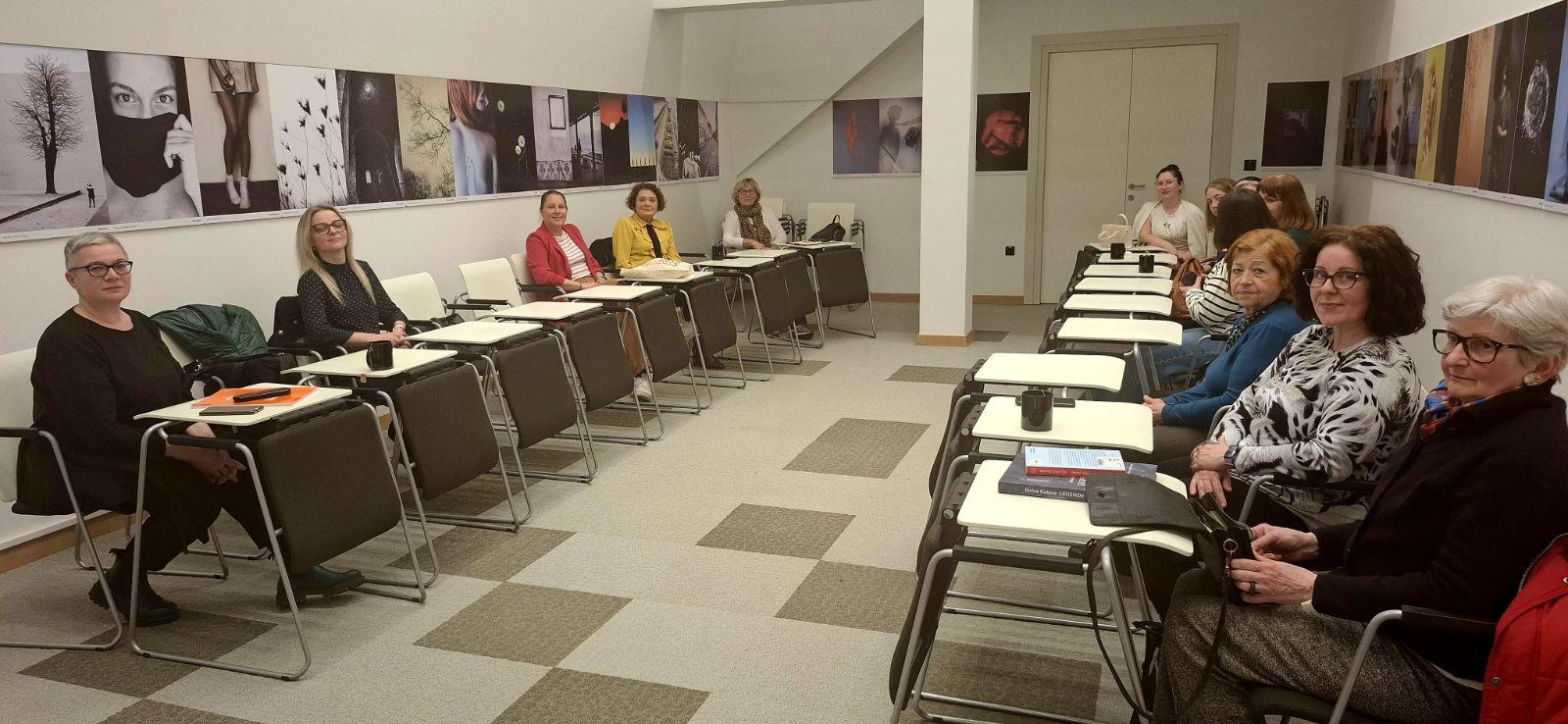 Gradska knjižnica Požega - Čitateljski klub za odrasle