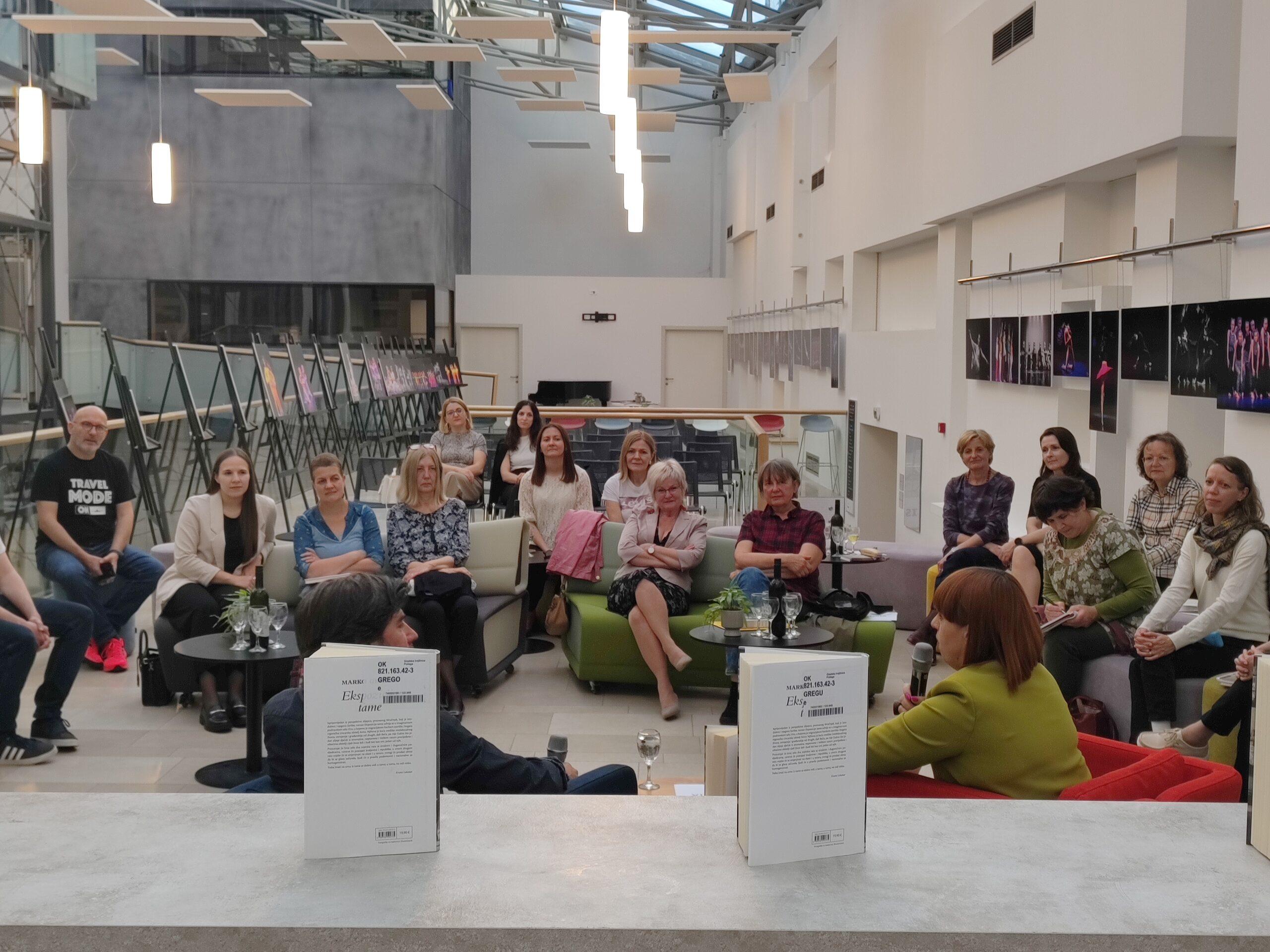 Gradska knjižnica Požega - Zadovoljna publika želi još