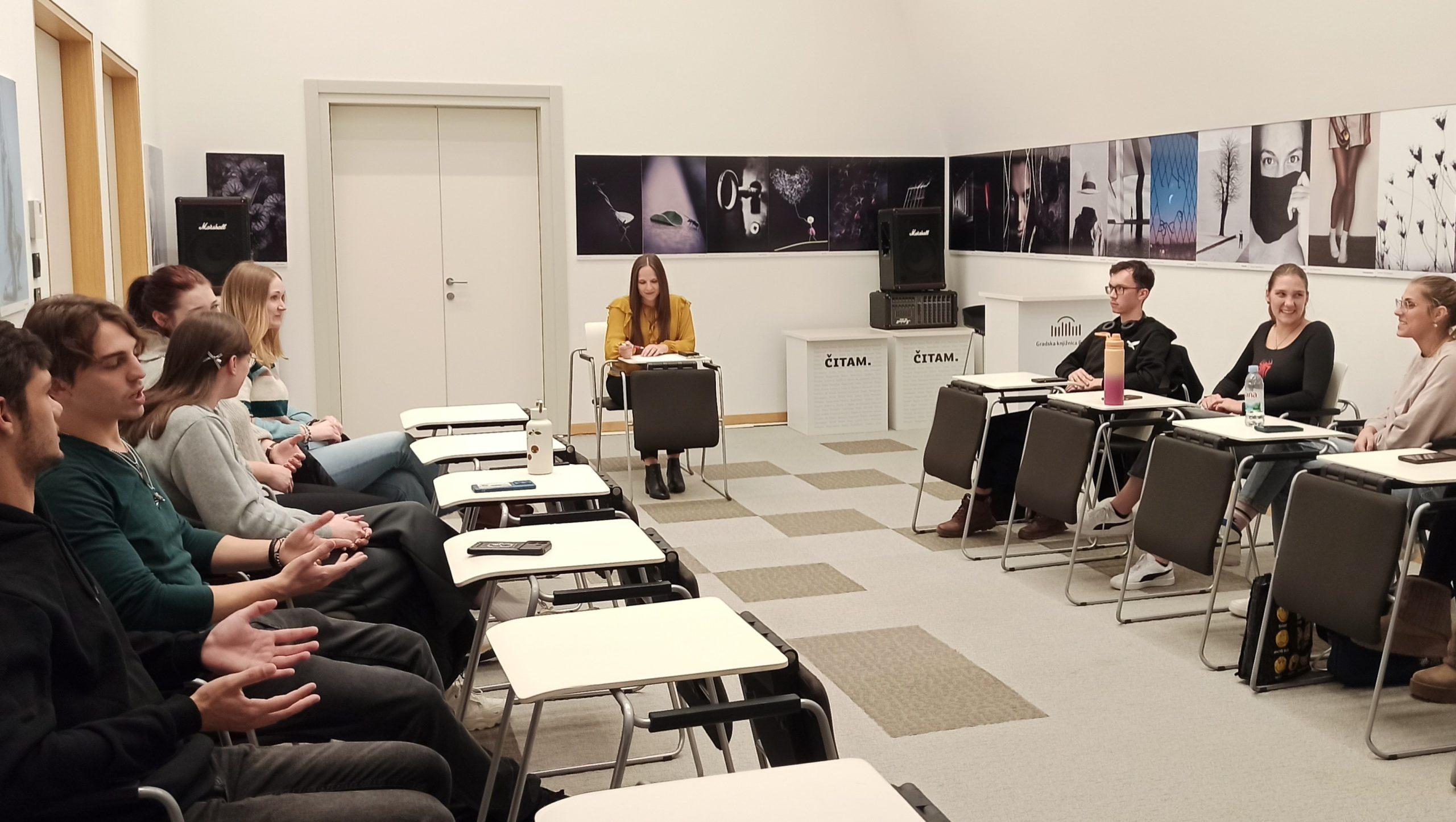 Gradska knjižnica Požega – Studentski klub u Knjižnici